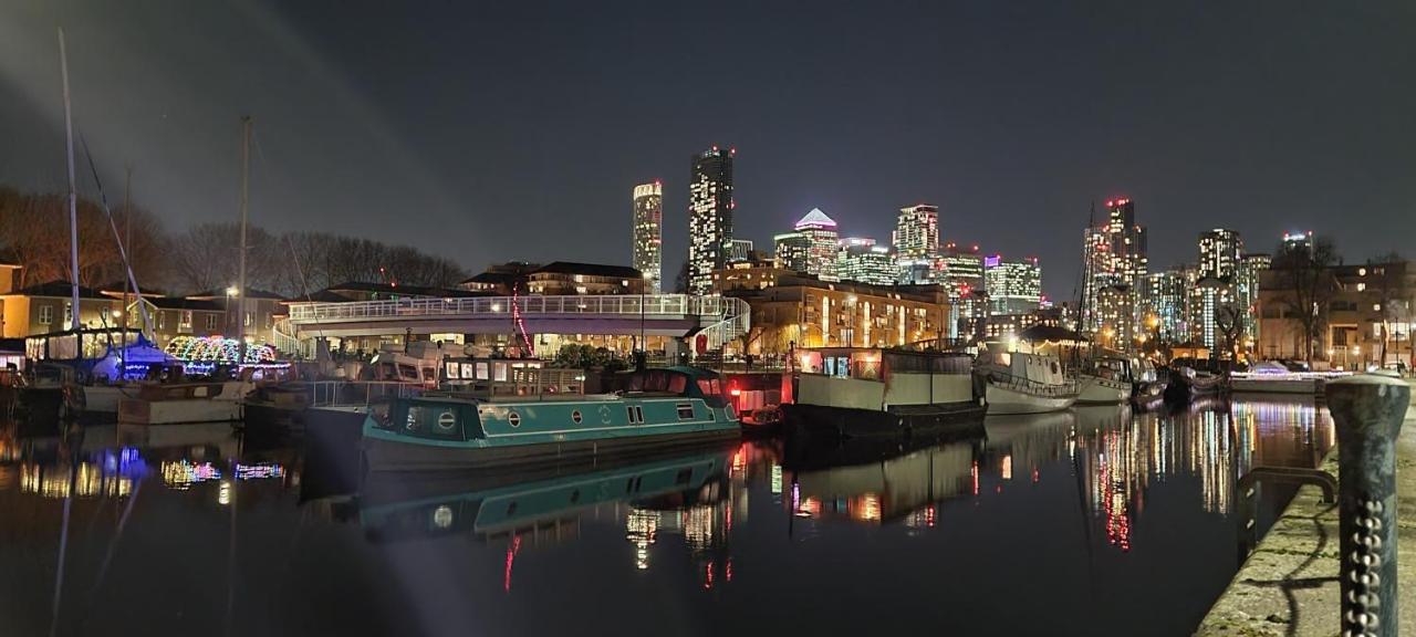 Stunning Massive Bedroom +Direct Thames River View Londres Exterior foto
